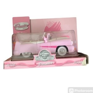 Chevron cars 2006 breast cancer awareness promise car